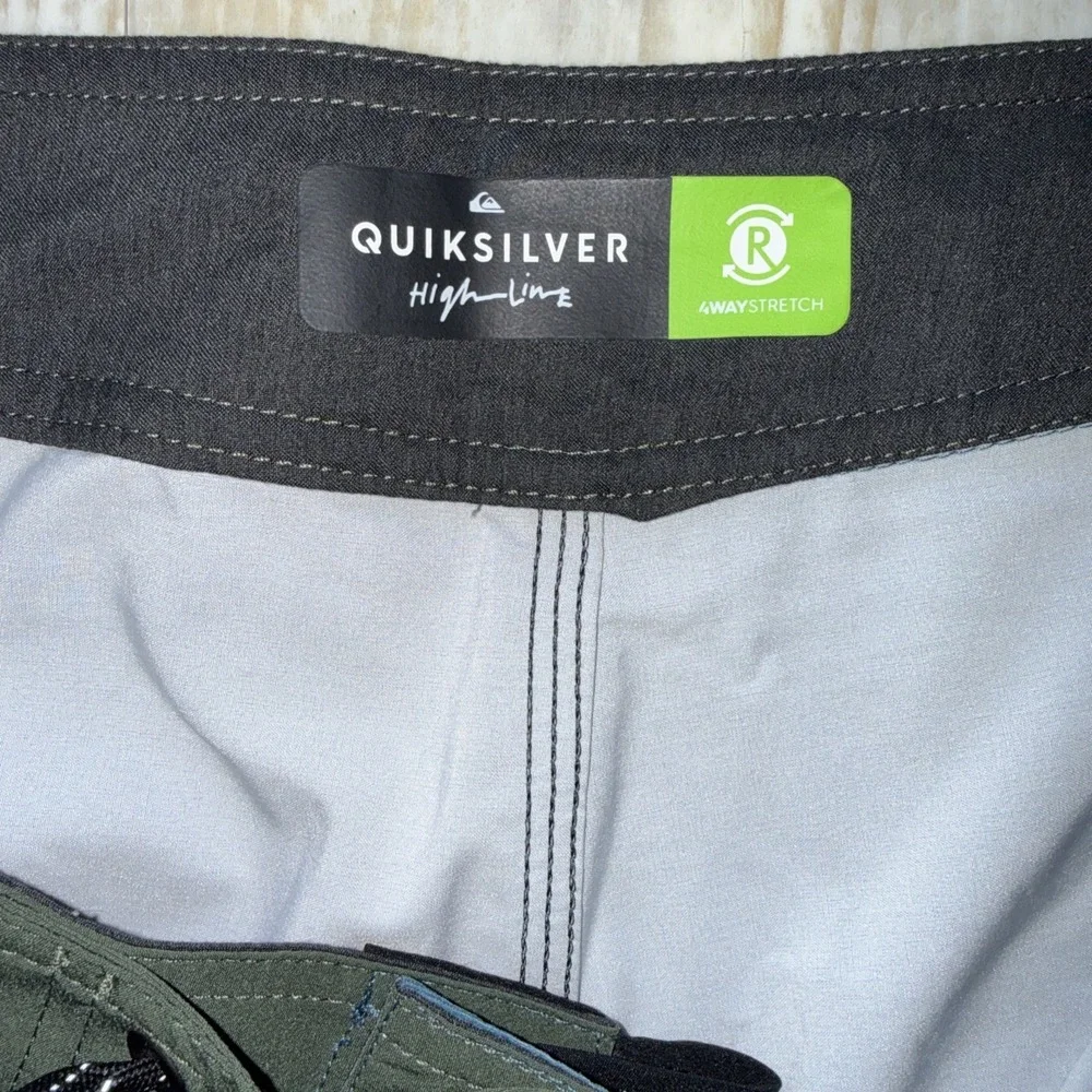 QUIKSILVER High Line Board‎ Shorts 4 Way Stretch Size 40 Mid Length 20 Inseam 8